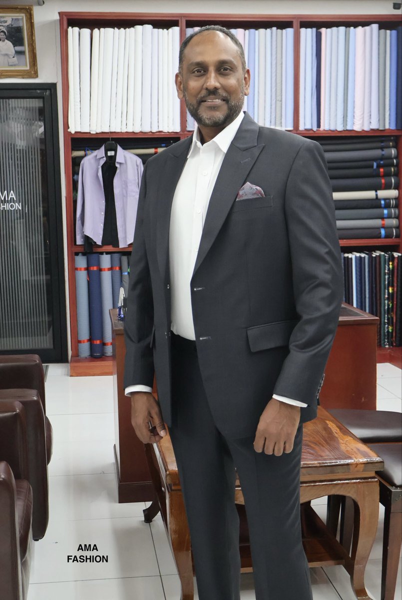 tailorpattaya's tweet photo. The best place to get custom suits in Pattaya. #Amafashion #ama #tailor #pattaya #customtailor #Thailand #pattayatailor https://t.co/a4VV15eYZl