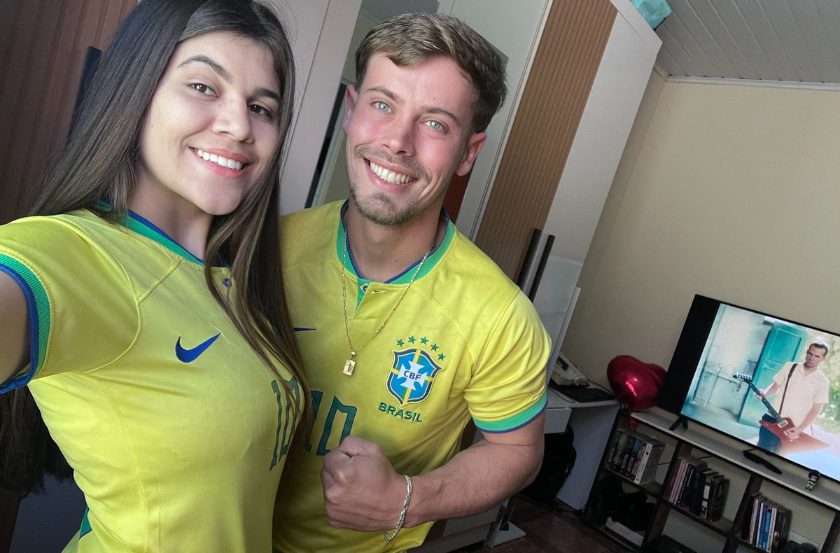 lobadaestepee's tweet photo. Vendo  camisa do Brasil para campanha do Bolsonaro! https://t.co/FkSVqeGZ45