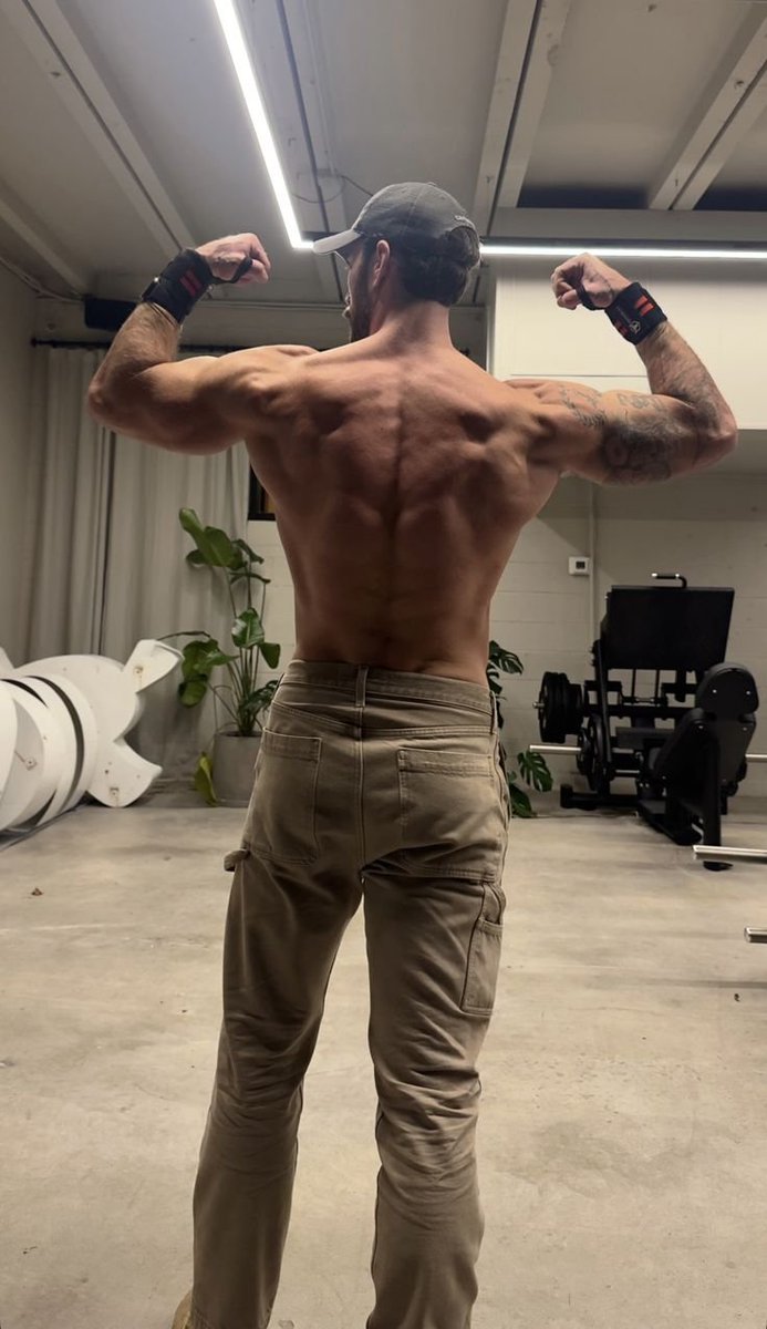 dgillieschat's tweet photo. @cole__diamond2 Setting the tone. Let's work. https://t.co/sUjYll936a