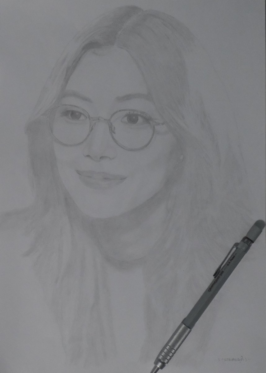 Trynabe_Ex's tweet photo. ไม่ค่อยได้วาดภาพให้ใครบ่อยๆ แต่เพราะลัลล์ไวน์ และแจนจิงจิงที่ทำให้รู้สึกว่าอยากวาดรูปให้ ใช้เวลาวาดนานมากๆ เพราะยังไม่ค่อยเก่ง แต่ก็อยากทำให้เสร็จให้ทันงาน กว่าจะเสร็จคือตีห้าวันแฟนมีต ไปมีตสภาพตาโหล แต่ดีใจมากที่ได้ให้นะ💕

#JANHAE #jingjingyu #JanJingjing 
#Janjingjingfanart https://t.co/VMUvIIFr8F