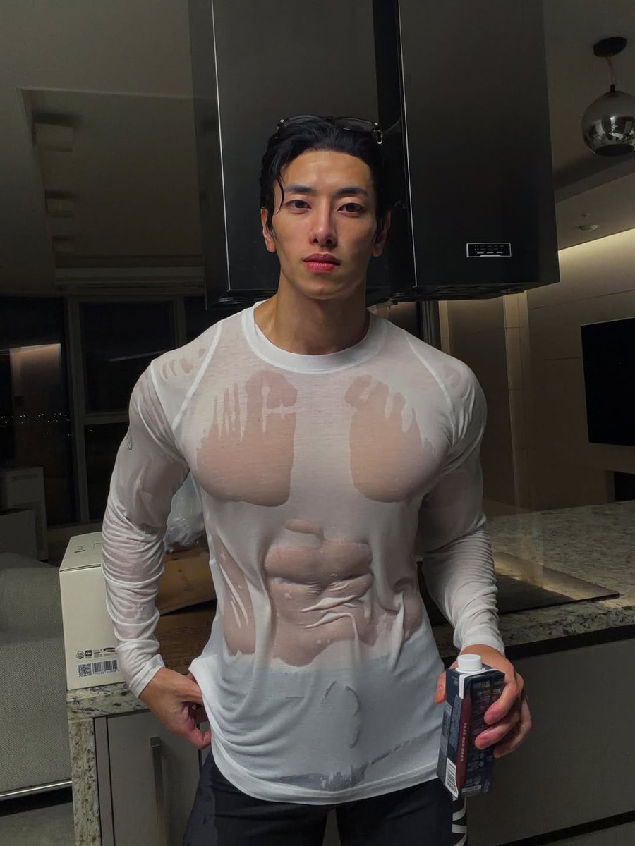 _sean_jy's tweet photo. 💦 https://t.co/BjLKmfmi46