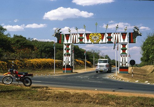 Helix_W's tweet photo. Back when this country meant something 🇲🇼🦁 https://t.co/nTBcKeeSXI