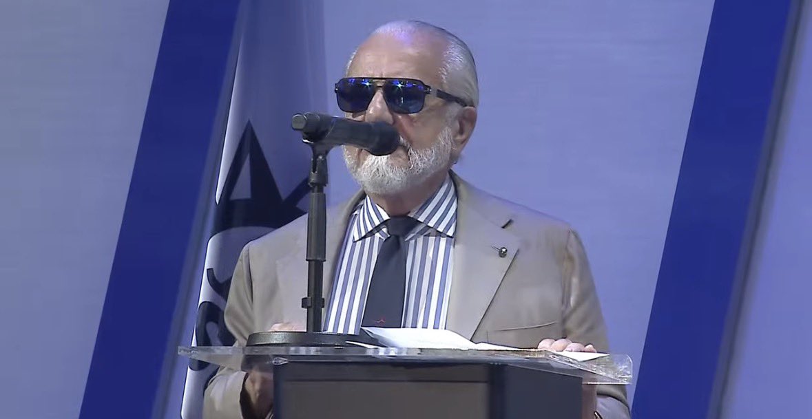 TheNapoliZone's tweet photo. 🎙️🇮🇹 De Laurentiis "dear people of Naples, let us keep saying it every day until 31st July 2027 and beyond, because we Neapolitans love to celebrate: ‘Pe cient’anne’ 'For a hundred more years'." https://t.co/xzPtMpxO6B