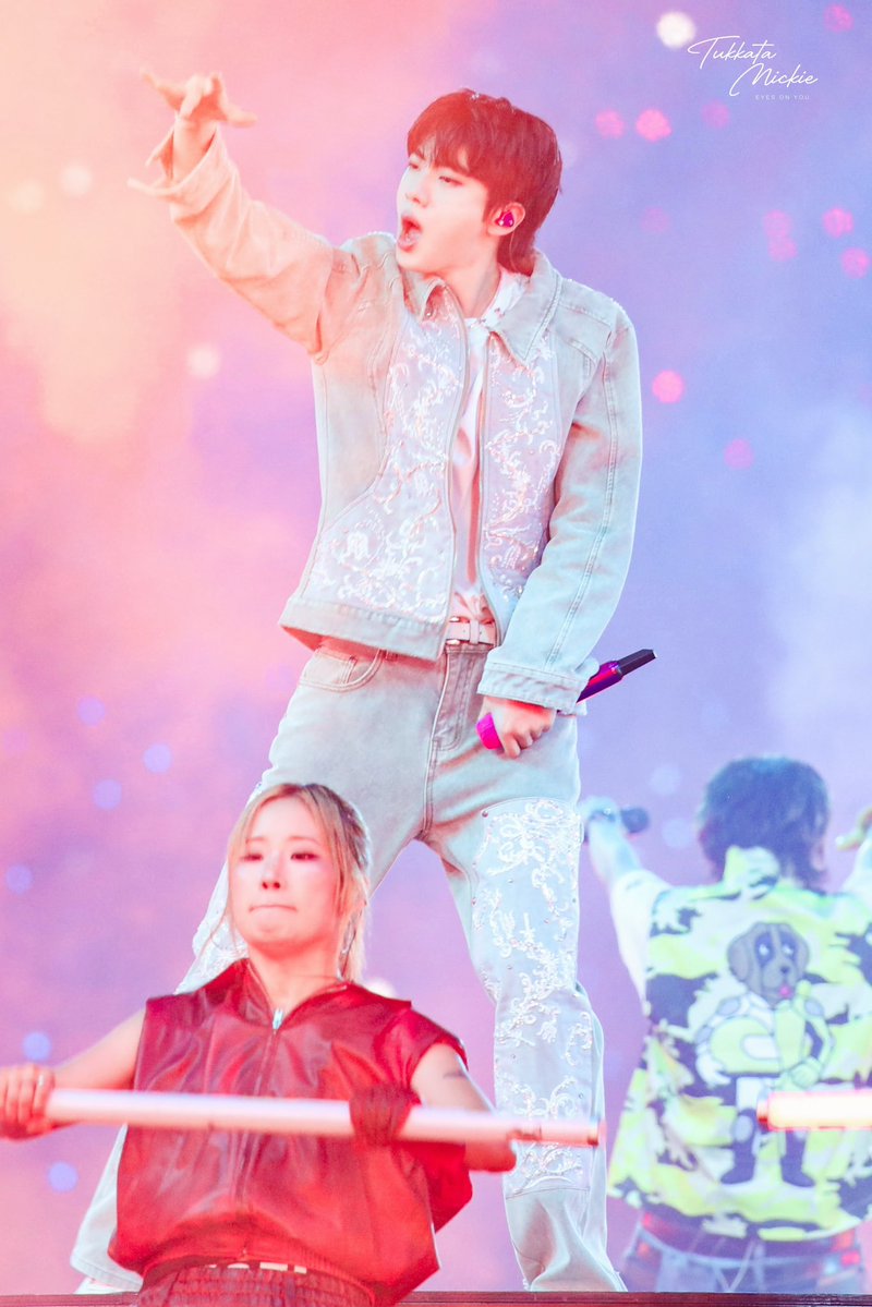 Tukkatamickie37's tweet photo. JIN Not today https://t.co/TzGEYBtCjM
