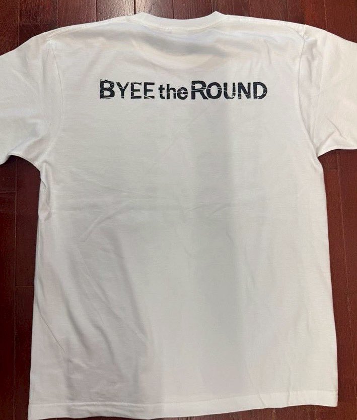 byeetheround's tweet photo. 【NEWグッズ】

久しぶりにTシャツ作りました！

7/9(木)池袋Admより限定数販売開始！

「復刻版ロゴTシャツ」

カラー：Black, White
サイズ：L, XL

¥3,500

ライブ会場でぜひお買い求めください！
着用モデルはスレッドにて https://t.co/Gkb9LIA6z4