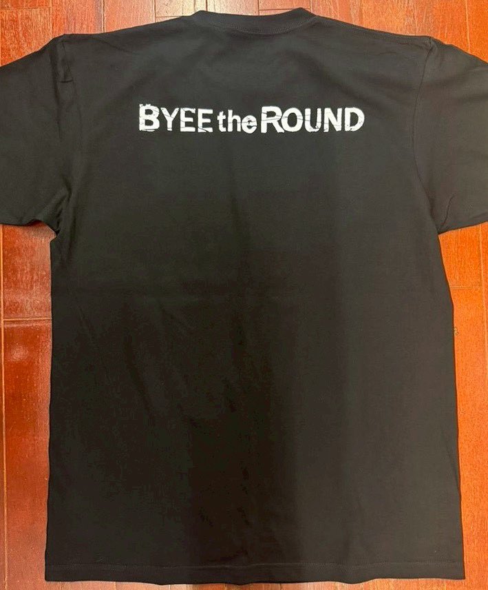 byeetheround's tweet photo. 【NEWグッズ】

久しぶりにTシャツ作りました！

7/9(木)池袋Admより限定数販売開始！

「復刻版ロゴTシャツ」

カラー：Black, White
サイズ：L, XL

¥3,500

ライブ会場でぜひお買い求めください！
着用モデルはスレッドにて https://t.co/Gkb9LIA6z4