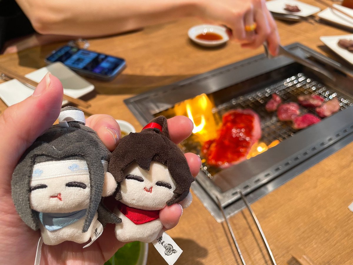 rhcsk88's tweet photo. 焼肉行ってアイス食べてベタ買ってハムスターと戯れる
そんな1日 https://t.co/MoYeeTnok3