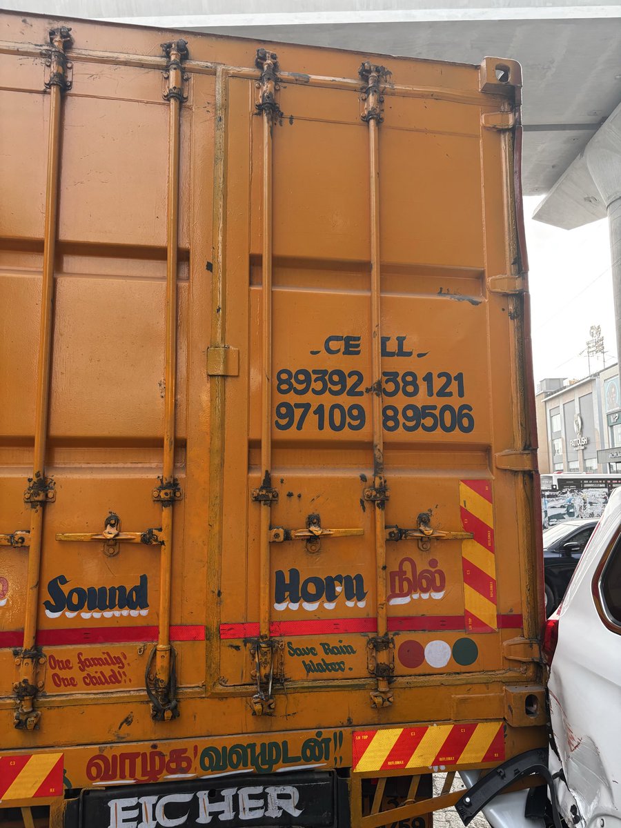 WikkyTweet's tweet photo. @ChennaiTraffic @tnpoliceoffl hi, this TN32AD4759 hit and ran my vehicle without even responding. Called up the mobile no. Shown on truck. +91 97875 33108 this guy spoke rude and said can’t do anything. Plz help me on this ! https://t.co/b8rbGusuBO