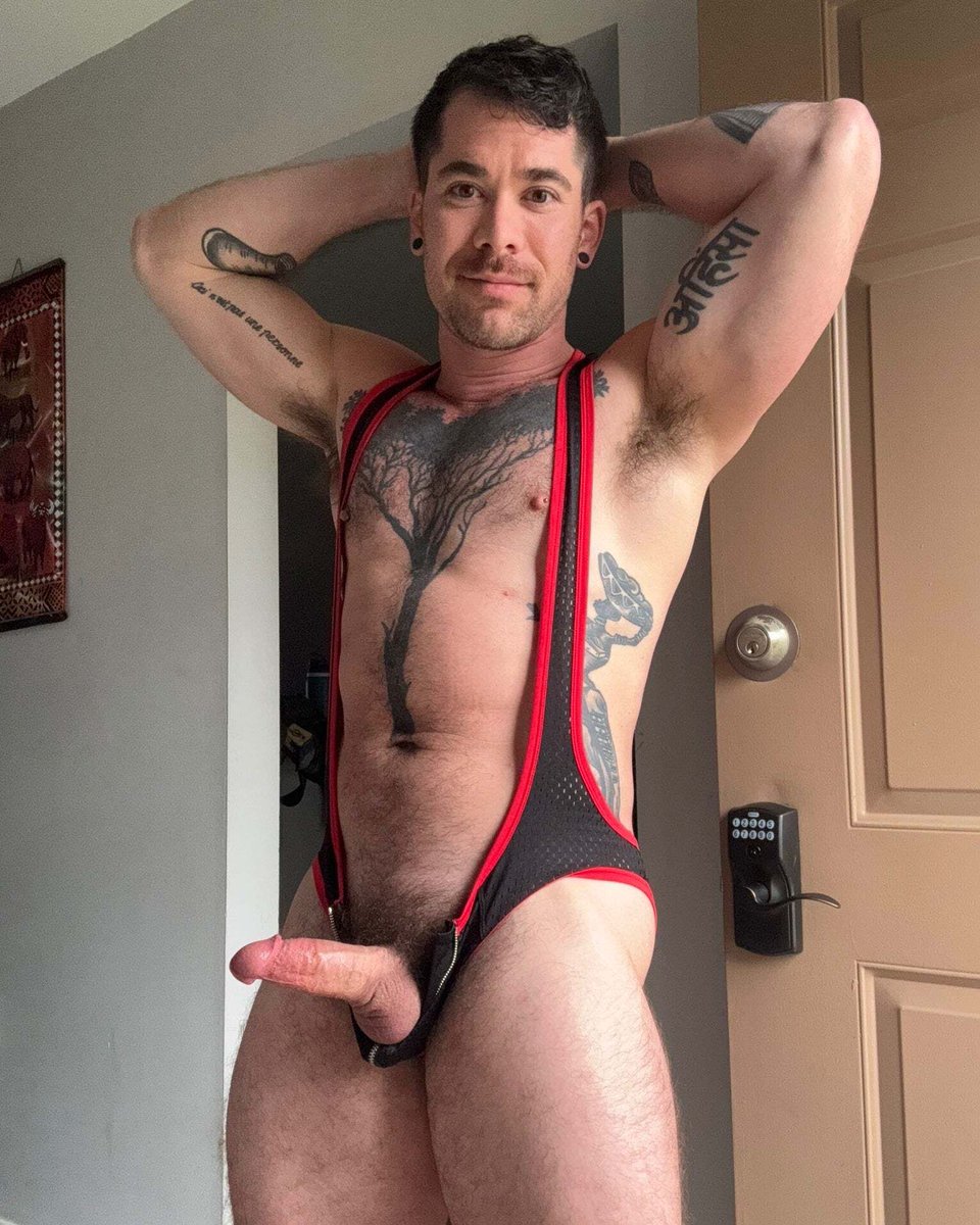 Gruffpup's tweet photo. π³οΈβπ EVERYTHING is on Sale for Pride Month! Check it out β‘οΈ https://t.co/hnNUTeRD2b β¬
οΈ The Easy Release Mesh Zipper Bodysuit β‘οΈ https://t.co/bay5Ryeoqp β¬
οΈ The Stud: @Thatyogafvcker #bear #gay #handsome #scruff #scruffy #bodybuilder #hairy #furry #otter #jock #yoga #yogi #tatts #tattoos #cub