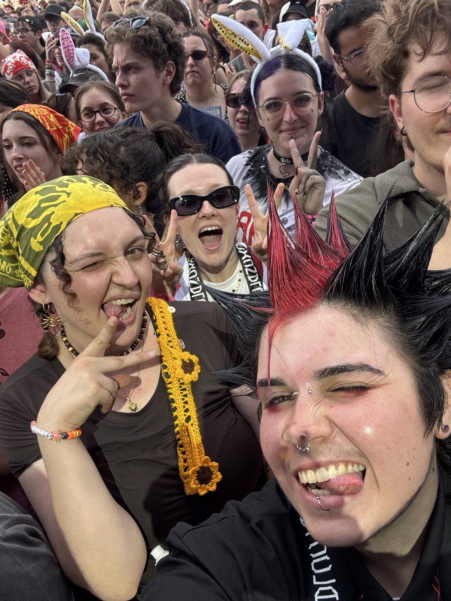 kasper_ttt's tweet photo. french clikkies hits different 🇫🇷|-/ https://t.co/9gW8CXXKCp