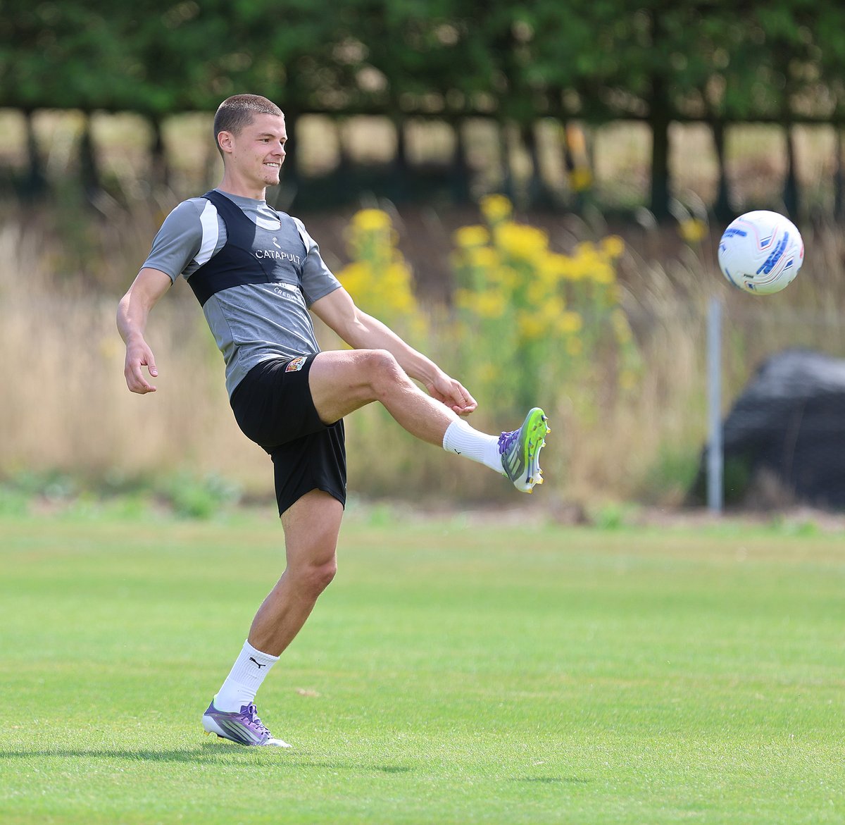 ntfc's tweet photo. 💪 Back on the grass building towards our first pre-season fixture on Saturday!

#ShoeArmy 👞 https://t.co/xzj5kUxfAY