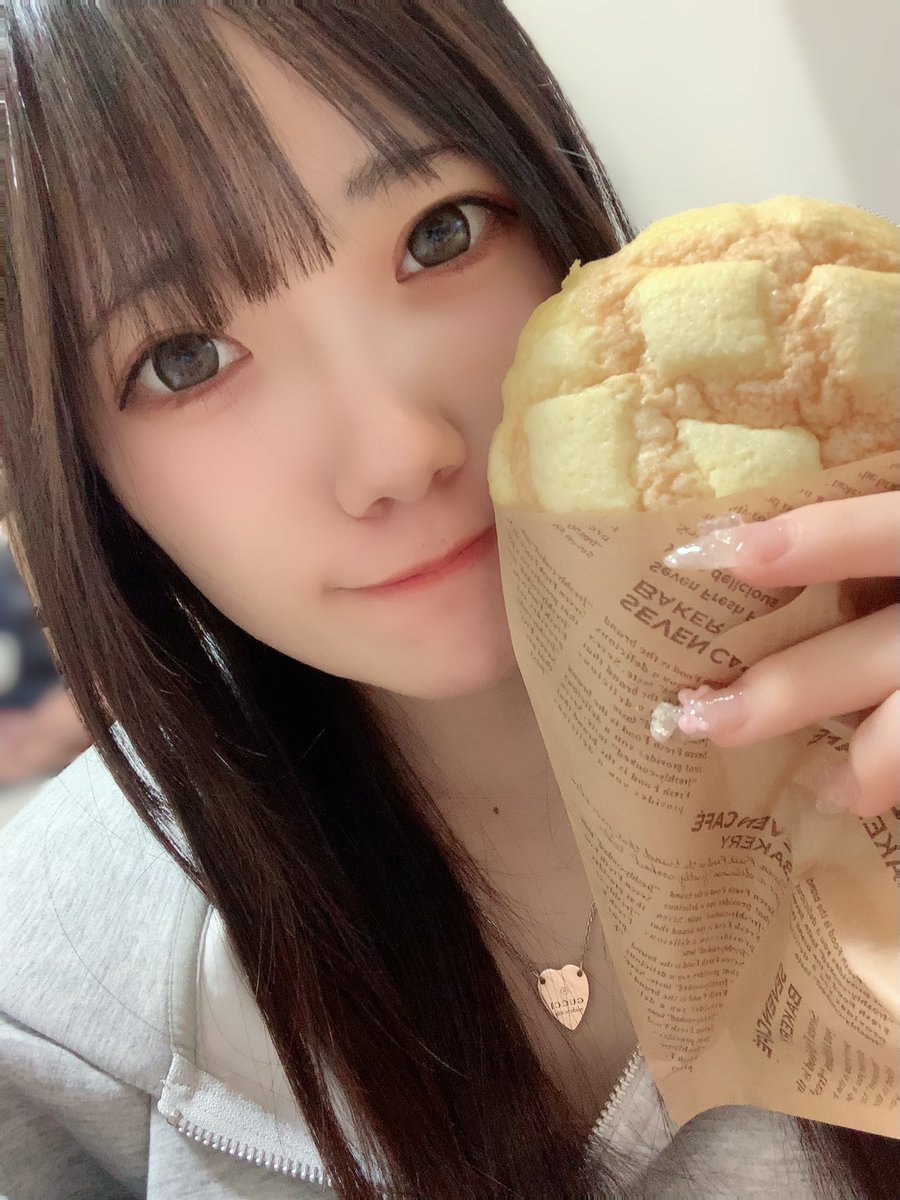 トラさん♡メロンパン⑯ セブンのメロンパンっておいちーたんだね🥯♡