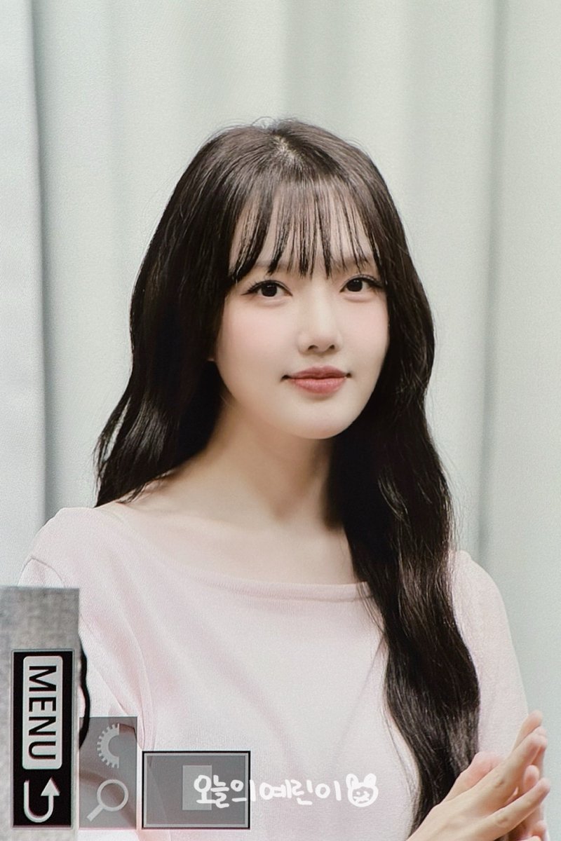 YerinHada0819's tweet photo. 260703 #예린 #YERIN https://t.co/E5Uc7gEgcz