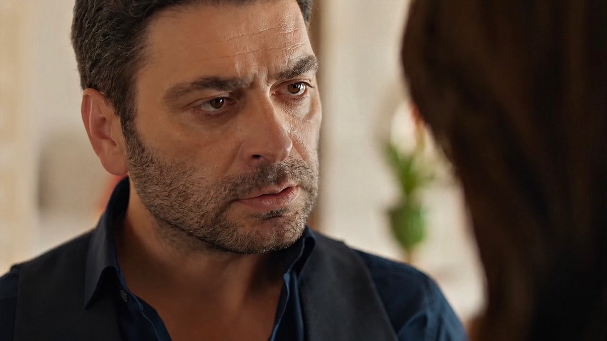 simeranyadts's tweet photo. - Ben seni ne kadar tanıyorum? Kimsin sen?
—
“Benim karımsın. Nefesimsin”
“Sen benim hayatımın kadınısın.”
“Benim Anka’msın.” https://t.co/g3katvGTxo