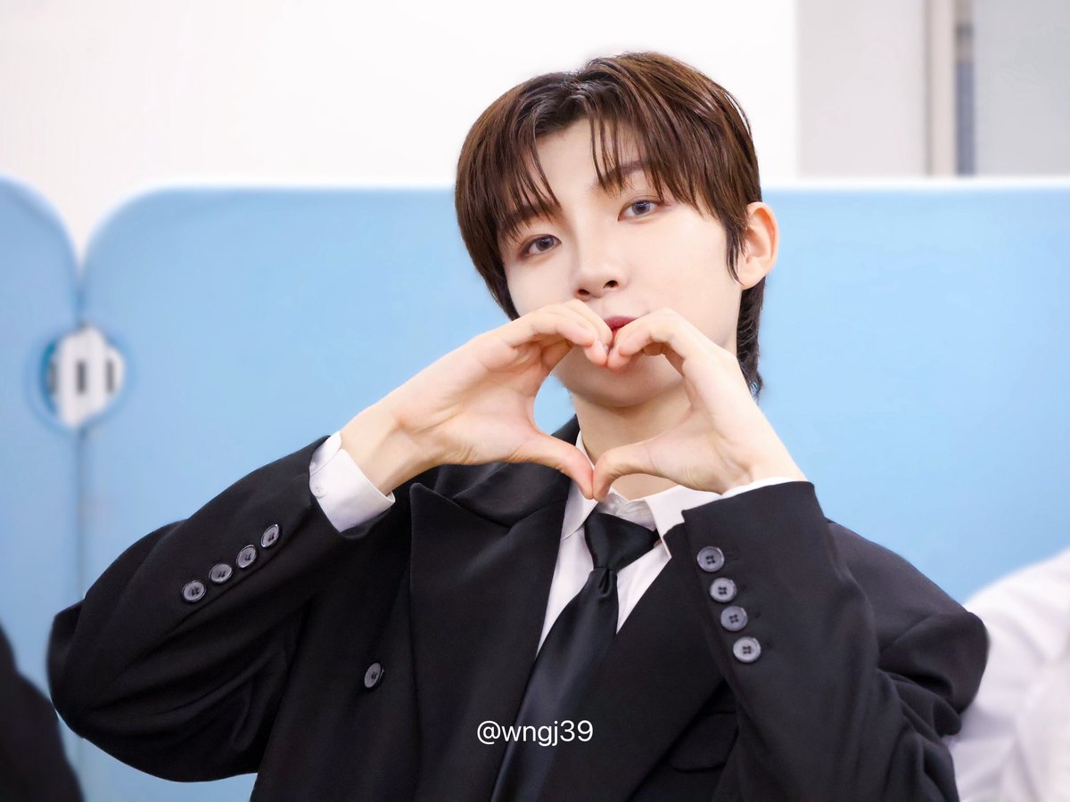wngj39's tweet photo. 260705

𝑩𝑰𝑮 𝑳𝑶𝑽𝑬______

#제너스 #GENUS 
#유안 #YUAN 
#GENERATION_US https://t.co/nA6mqvjSr5