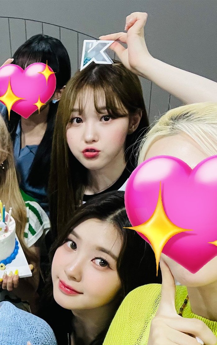 zinebAmira11's tweet photo. #Kep1er #케플러 #김채현 #김다연 #채다즈 #CHAEHYUN #DAYEON
#CHAEDA
🐯🐿️🖤🖤
chaeda
chaeda ships forever then 🥺
KCON LA 2022 https://t.co/30ONrYuARc