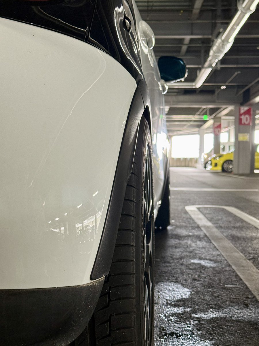 smart_abarth's tweet photo. 明日からしばらく雨マークなさそう。帰ったら洗わないと… https://t.co/pJmUXoqelh
