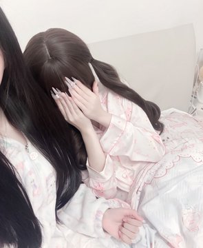 GleaveRyan's tweet photo. こんな幼児体型のAでもこーふんする？
 コメ欄で脱いでるよぉん https://t.co/gQY2Brdrx5