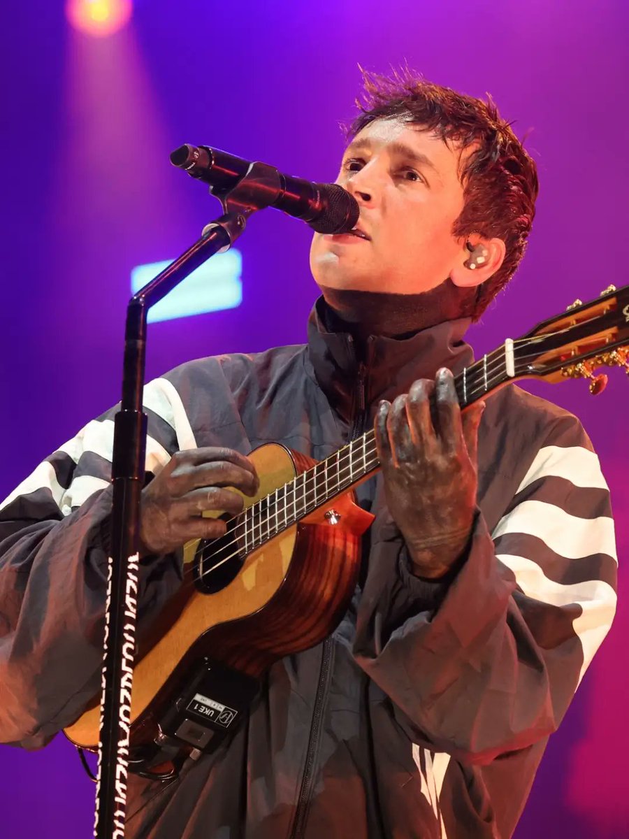 TOPUPDATERS's tweet photo. Twenty One Pilots at the Main Square festival last night via helem62 on Instagram https://t.co/a46lajF65m