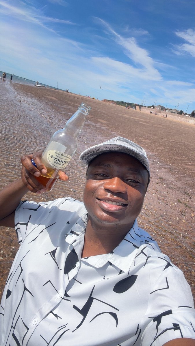 OlatunbosunPel2's tweet photo. 🏖️ 🏝️ https://t.co/CqHCVOCKzJ