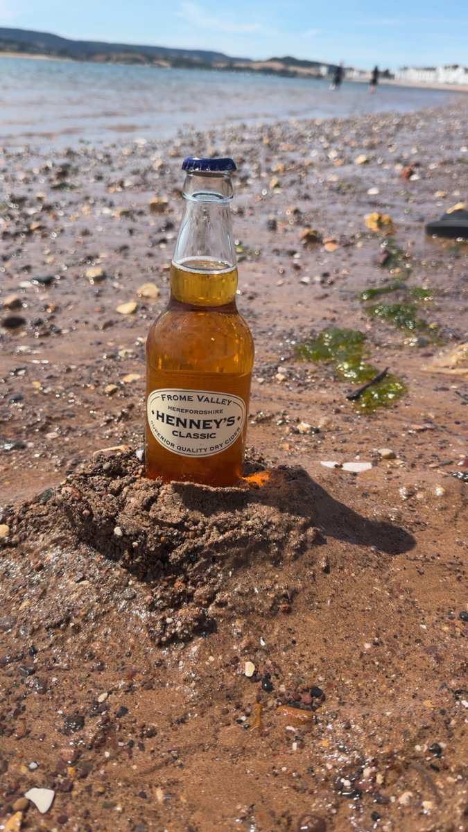 OlatunbosunPel2's tweet photo. 🏖️ 🏝️ https://t.co/CqHCVOCKzJ