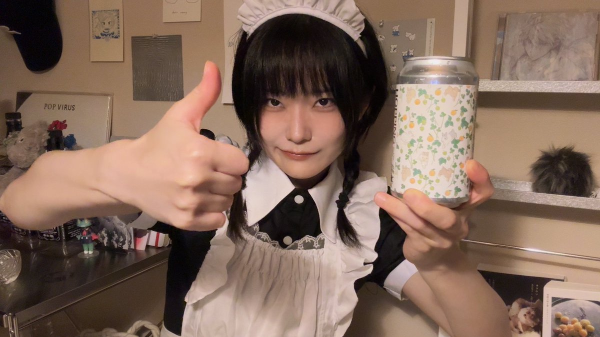 _aop_ch_'s tweet photo. かわちいビールよりも
メイドよりも
腕の筋肉が気になる配信🍺

https://t.co/N00nbyiQxa @YouTubeより https://t.co/JoFVMXgili