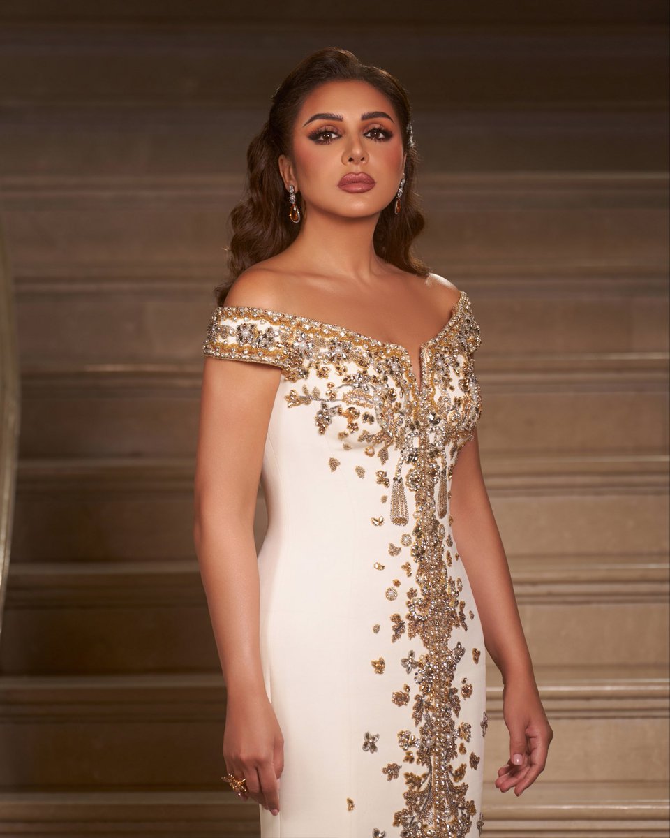 Angham's tweet photo. تشرفت بالمشاركه والاحتفال بإفتتاح مقر القيادة الاستراتيجية لجمهورية مصر العربية 
تحيا مصر 🇪🇬 https://t.co/qNbIaJfa2Z