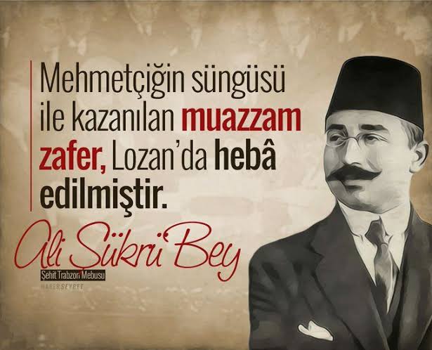 DrTasbas's tweet photo. 4 Şubat 1923: İlk Lozan görüşmelerine ara verildi.

17 Şubat - 4 Mart 1923: İzmir İktisat Kongresi ile Batı'ya liberal ekonomi mesajı verildi.

20 Şubat 1923: İnönü ilk Lozan görüşmeleri sonrası Ankara'ya döndü.

27 Mart 1923: Lozan'daki şartlara çok sert şekilde karşı çıkan mebus Ali Şükrü Bey öldürüldü.

1 Nisan 1923: Meclis seçim kararı aldı ve 16 Nisan'da son oturumunu yaptı. 

23 Nisan 1923: Lozan heyeti yeniden Lozan'a gitti.

28 Haziran 1923: Yeni meclis için seçim yapıldı. Muhalif vekillerin seçimlere girmesi baskı ve cebirle önlendi.

24 Temmuz 1923: Lozan Anlaşması imzalandı.

13 Ağustos 1923: Yeni "seçilen" muhalefetsiz meclis göreve başladı. Lozan Antlaşması meclise sunuldu.

23 Ağustos 1923: Lozan Anlaşması TBMM tarafından kabul edildi.

Şüpheciler için bu bilgileri teyit eder misin lütfen @grok ?