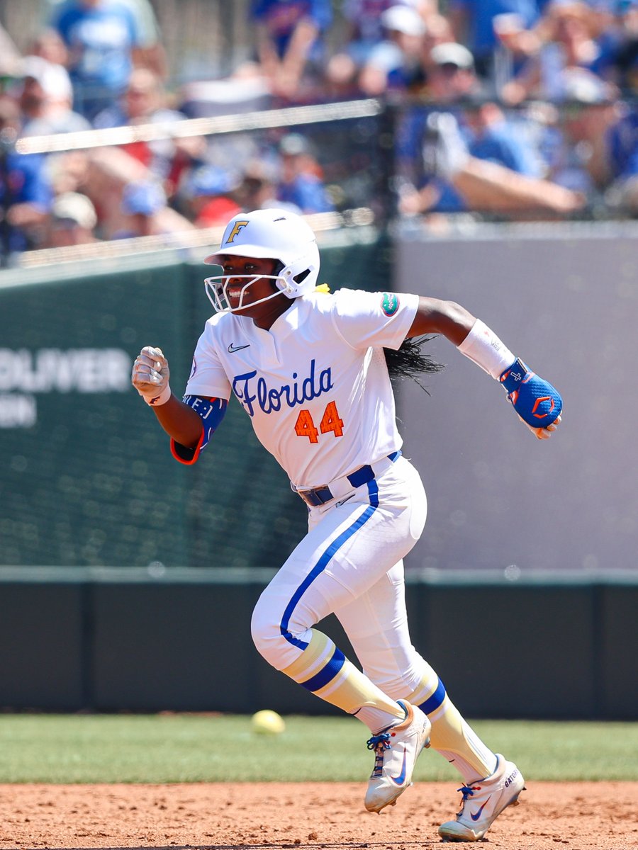 Gators Softball tweet media