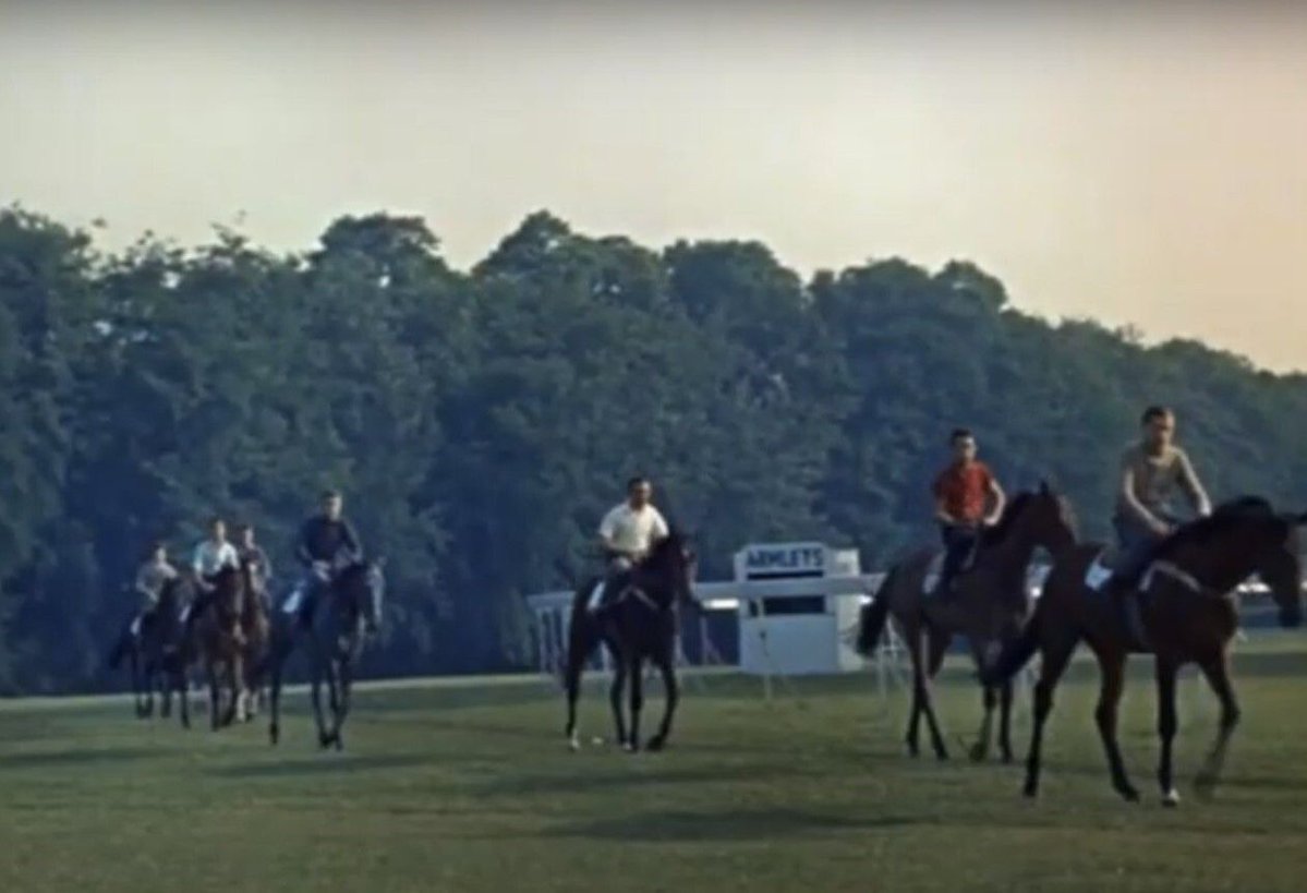 TalkingPicsTV's tweet photo. We're off to #EpsomDowns to experience the races!
LOOK AT LIFE: DERBY DAY (1959) 5:15pm on #TPTV https://t.co/HTuPrimbow