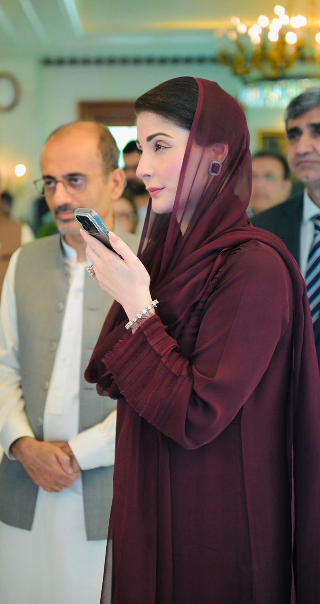 pmln_org's tweet photo. During the verification process, CM Maryam Nawaz spoke by phone with Faisalabad’s Abdul Sattar, son of Mukhtar Ahmed, the first successful applicant selected through the computerized balloting.

"Earn your own living, eat from your own earnings, and live with dignity," Maryam Nawaz Sharif told the successful families while congratulating them.