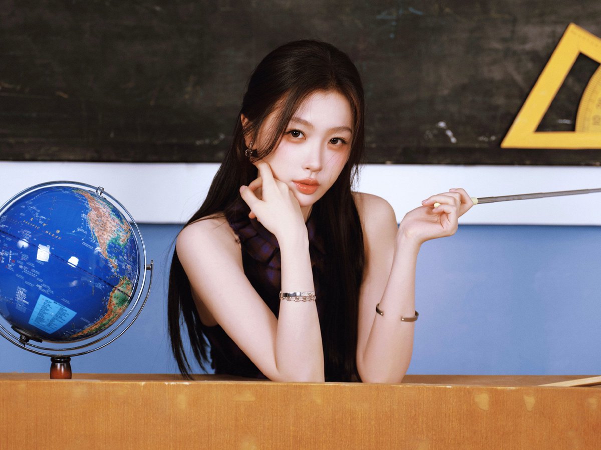 aioarashi's tweet photo. Drop katalog layout yang cocok pake foto ini. #zonauang https://t.co/CHpWDIG3zl