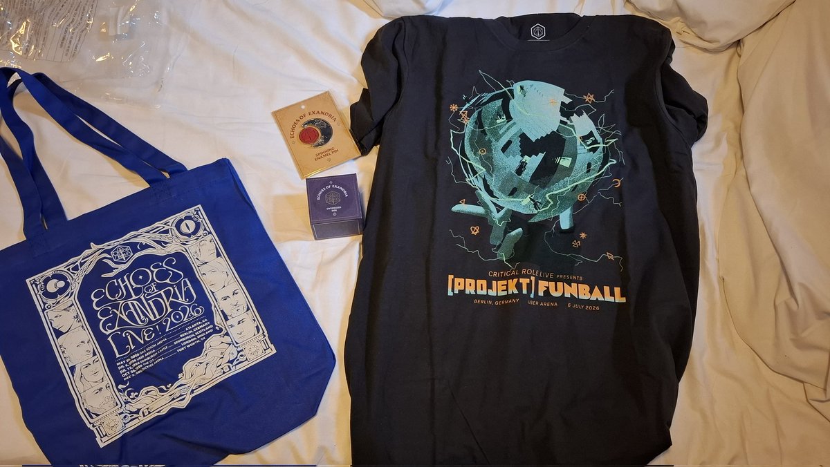 mocapaca's tweet photo. Got merch! https://t.co/0LbFB3gfGI