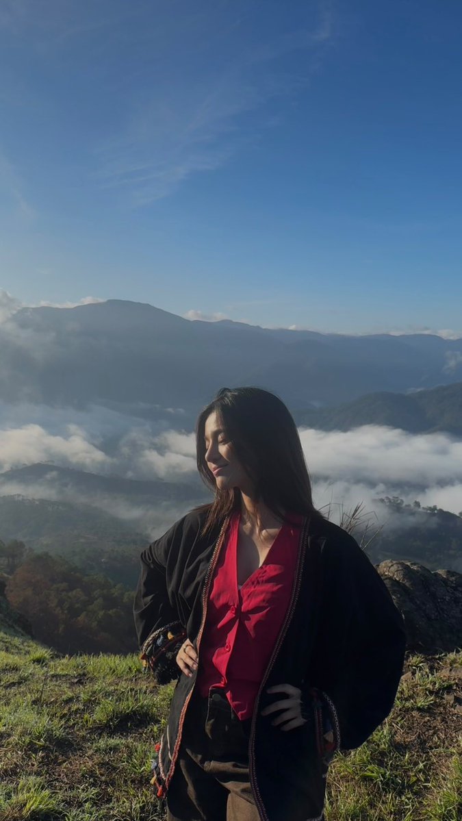 donbellechemy's tweet photo. thank you, @bellemariano02. i know you’ve never been someone who gives so much of yourself away publicly, which is why your visual letter means a lot. it says so much about how you truly value the people who have stood by you all these years.

ang swerte naman namin sa inyo. not everyone gets to be called home by the people they’ve spent years cheering for.

you will always be loved by me 🤍 #bellemariano
