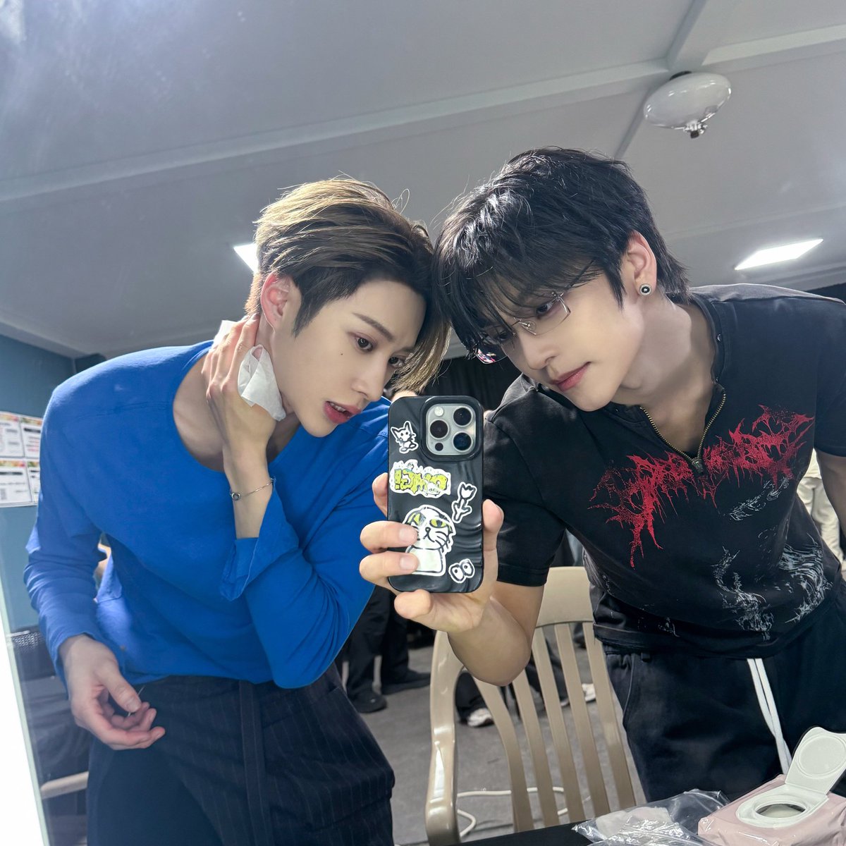 He_Gumi's tweet photo. 260706 #알파드라이브원 플러스챗 #허씬롱 

𝙃𝘼𝙋𝙋𝙔 𝘽𝙄𝙍𝙏𝙃𝘿𝘼𝙔 𝘼𝙍𝙉𝙊🍰₊˚・₊✧

B-Cuts

by. XINLONG

#씬롱 #XINLONG #鑫隆 #シンロン  #ALD1 #ALPHADRIVEONE #알파드라이브원 #알디원 https://t.co/DnIkXZsoX7