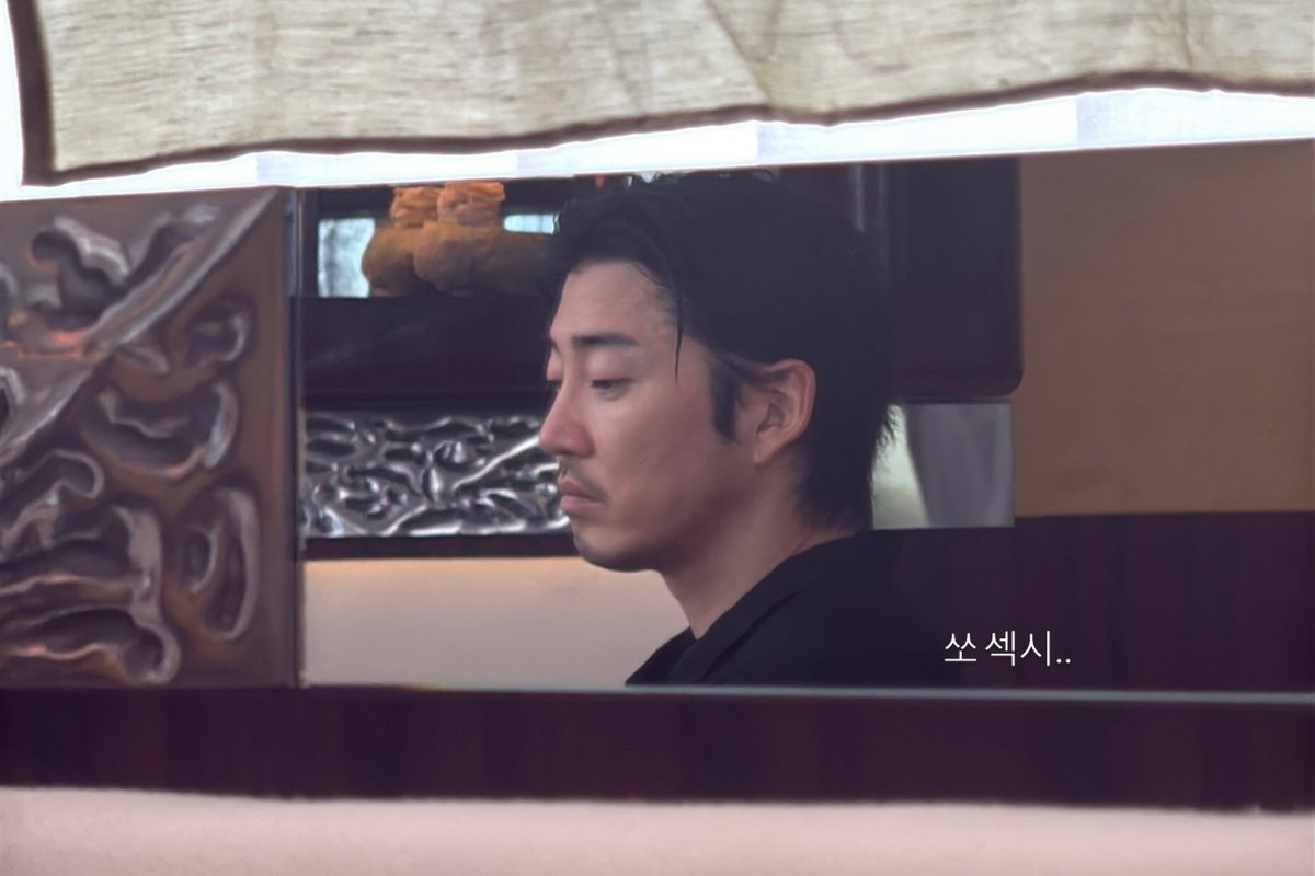 adorkyeble's tweet photo. 분위기🫠 나만 융괴상씨 못만나ㅜ https://t.co/bqdN7F18Cc