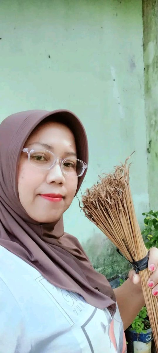 gldlane56639's tweet photo. Ada yg kenal,? ๐๐๐คค๐ฅต
Binor cantik, ๐คค๐คค๐
#fantasyyfoto
#fantasyyvideo
#gdlane https://t.co/03QPL56xJo