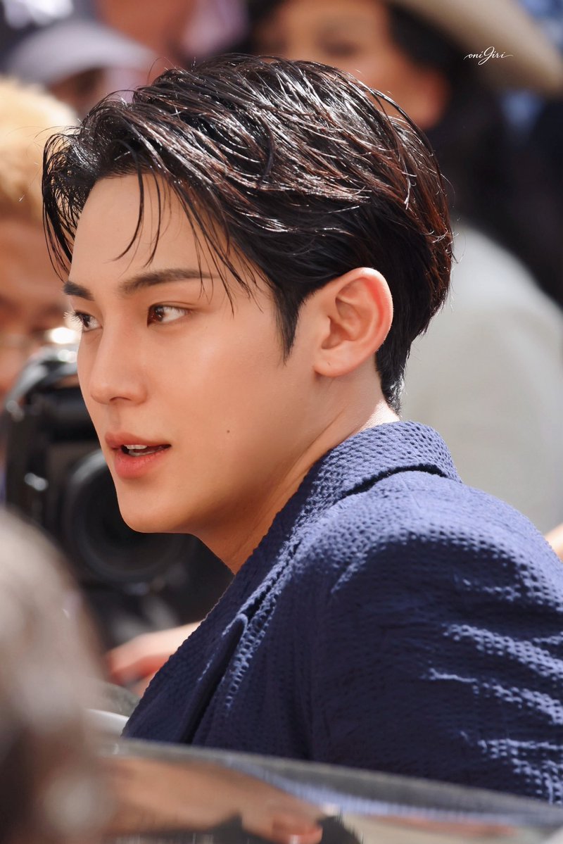 _oni9iri's tweet photo. 260706

MINGYU FOR DIOR COUTURE
#MINGYUxDior #DiorCouture
@Dior @pledis_17 https://t.co/l7qKubR1g6