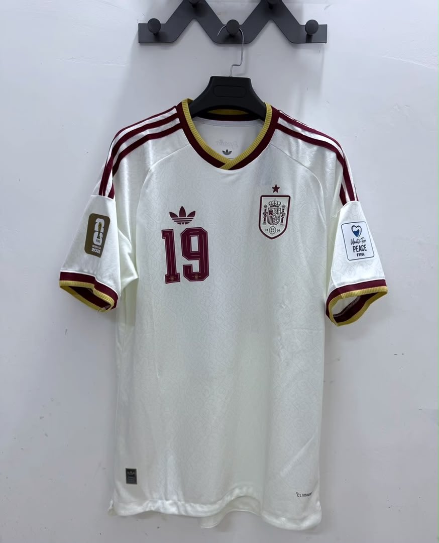 GolSinVAR's tweet photo. Hoy jugamos con esta. 

🇪🇸 https://t.co/kvObOohJNr