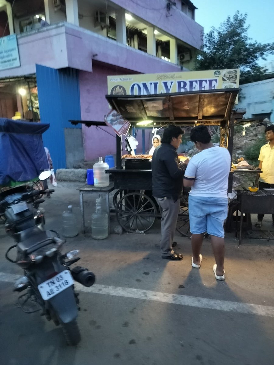 sunillii_'s tweet photo. Urging a complete ban on open #beef sale &amp; cattle slaughter on public streets. It impacts local cultural sentiments and poses severe public hygiene risks. Requesting strict regulations and prohibition to maintain harmony. @CMOTamilnadu @actorvijay @PMOIndia @rashtrapatibhvn https://t.co/Q6GtMI9V7r