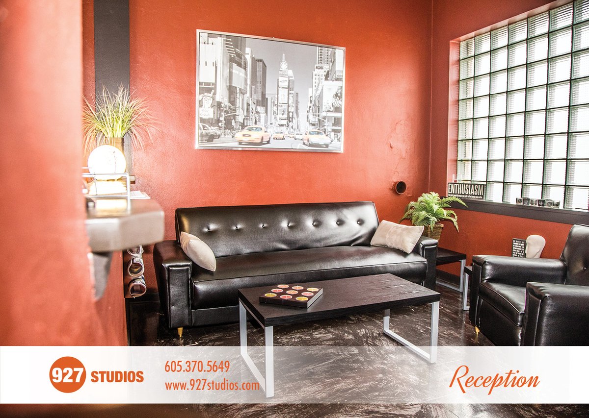 927studios's tweet photo. Establish a professional image with a virtual suite—a great solution for anyone who needs a business mailing address, access to a conference room and more: https://t.co/EyNdIiDbci   https://t.co/EsYf6yHmyP #SiouxFalls #VirtualSuite #OfficeSuite https://t.co/im3zcQIH3e