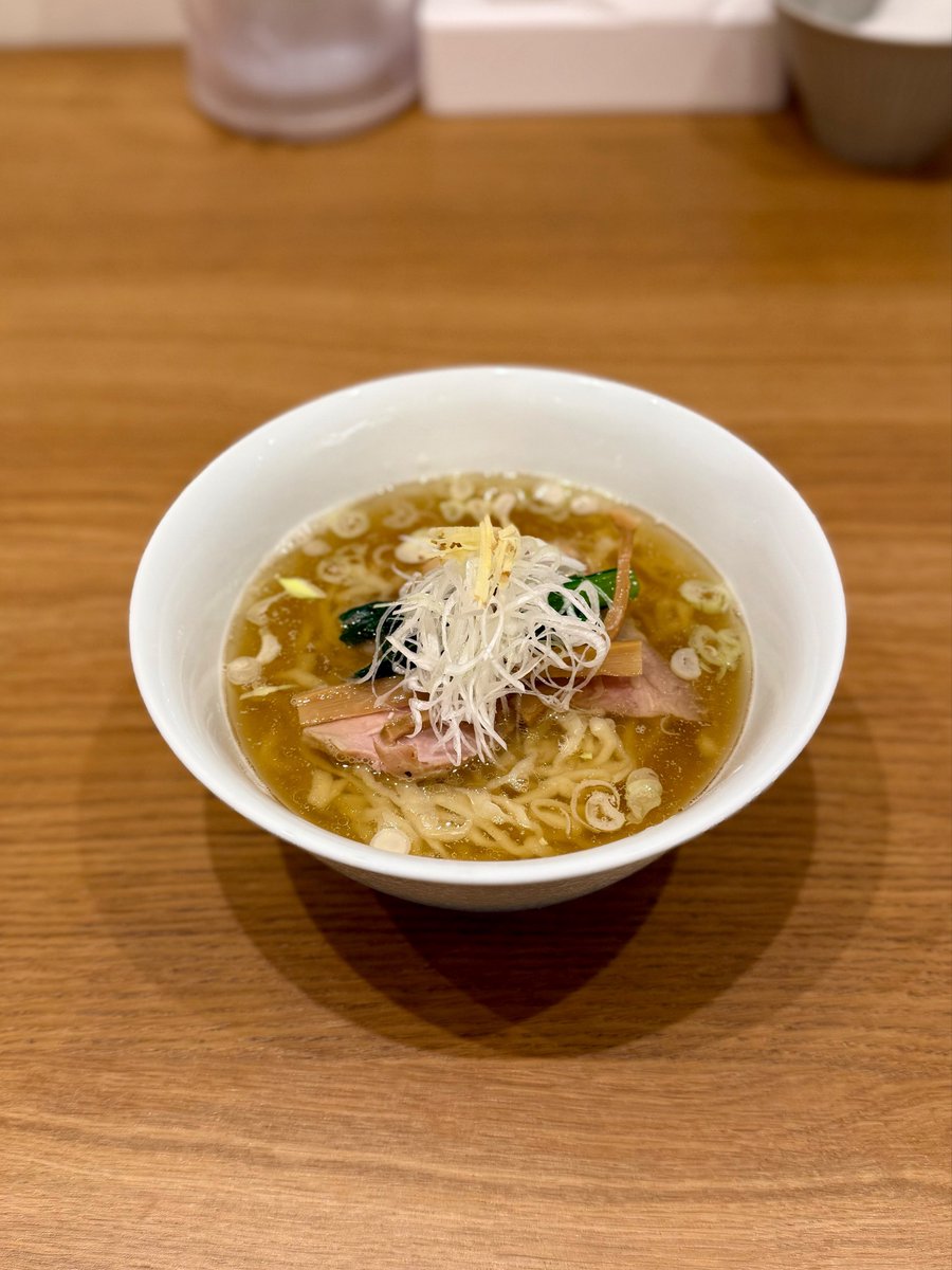 masuocc's tweet photo. ものすごい時差投稿、東京・神奈川🍜

【MUROHOUSE】
【RAMEN 紫苑】
【久我中華そば】
【支那ソバ すずき】

ウマすぎる🐎祭りでした！！ https://t.co/Uxe8dcrh8r