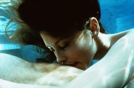 alaiasmuse's tweet photo. Should be recreating this with my husband in this scorching heat https://t.co/PCoXRgzvjx