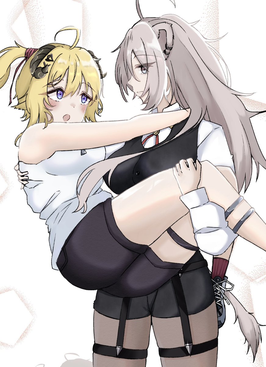 maruyasu0823's tweet photo. お羊様抱っこ🐏♌️
#つのまきあーと 
#ししらーと

※全体差分はリプ https://t.co/pzS48mZWpX