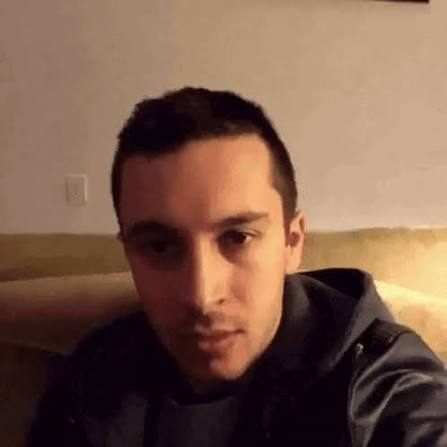 BiBear96858219's tweet photo. @jcoronaow Puse "México" en el buscador y apareció primero este video. No sé cómo reaccionar. https://t.co/7ML7BF15Gu