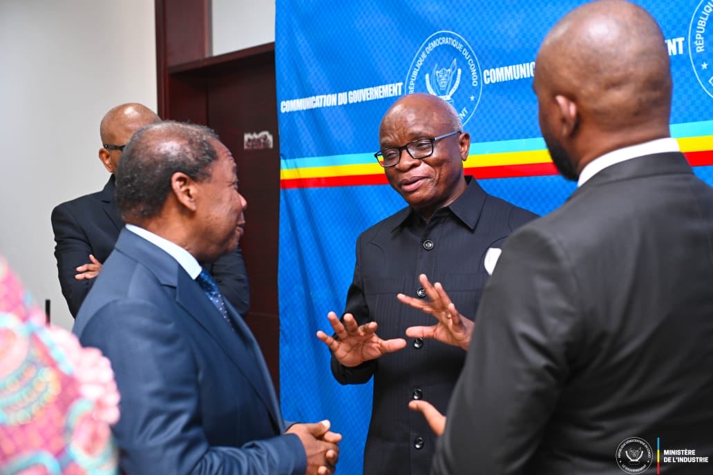 dgcdi_drc's tweet photo. #Kinshasa || RETOUR EN IMAGES Vendredi 03 juillet 2026 . 

Une rencontre placée sous le signe de la convivialité, de l’écoute et de la collaboration entre les mandataires publics des établissements sous tutelle du ministère de l’Industrie.

  #MinIndustrieRDC #Gouvernance #ServicePublic #Leadership