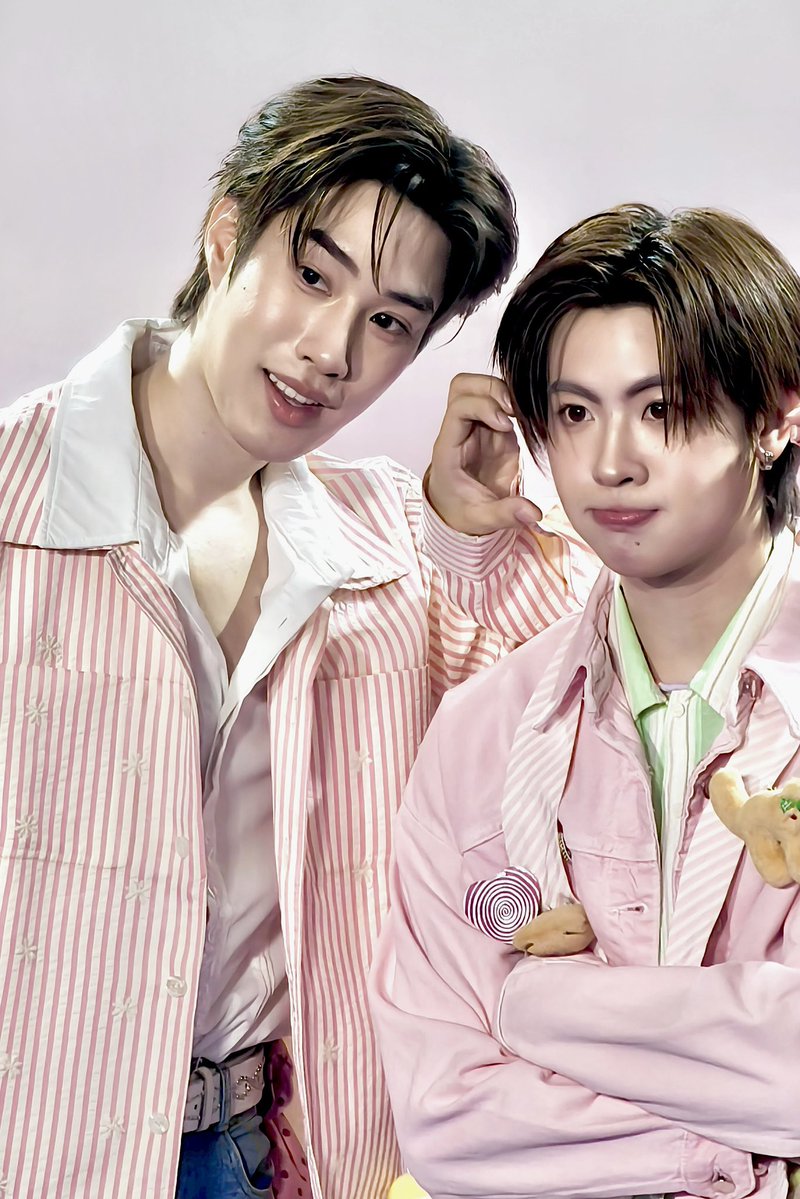 peachyixe's tweet photo. พี่คินน้องเพิร์ล 𓂃 𓈒𓏸 𓇼
 ⋆｡𖦹 °.🐚⋆❀˖°

Stuck with you in the Rain
#raindaywithD7xTLEFIRSTONE 
#TleFirstone #เติ้ลเฟิร์สวัน https://t.co/UqWHnpl8GO