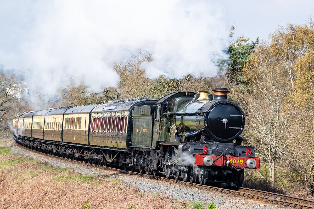 nymr's tweet photo. 🚂 The Annual Steam Gala returns from 24 to 27 September.

Four days celebrating Britain's steam heritage, with three guest locomotives joining:

No. 60007 Sir Nigel Gresley
No. 4079 'Pendennis Castle'
T3 class No. 563

1, 2, 3 &amp; 4-day tickets: https://t.co/Jf928vH1QN https://t.co/AK3WdQJQL6
