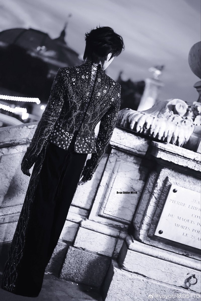 FrenchGand5313's tweet photo. 郝熠然巴黎高定周Day1Look
CR：见图片
#HAOYIRANinPARIS
#ParisHauteCouture https://t.co/Ye3RPVzuVv