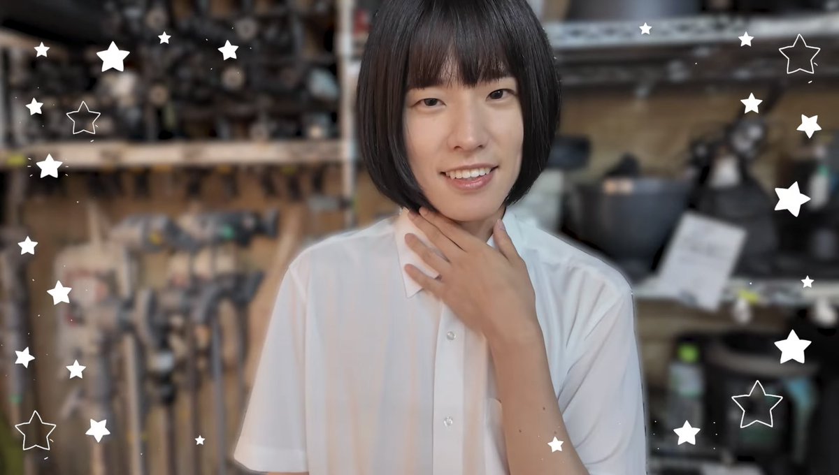 Uuuwv0q's tweet photo. 秋元康に見つかったら「君、センターね。」っていって連れて行かれてしまう https://t.co/IS2Kf6Wlny